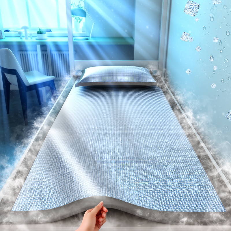 1 Piece Ice Silk Sleeping Mat  - Mattress Pad Topper recensione e prezzo