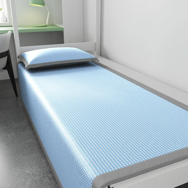1 Piece Ice Silk Sleeping Mat  - Mattress Pad Topper recensione e prezzo
