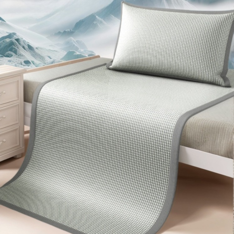 1 Piece Ice Silk Sleeping Mat  - Mattress Pad Topper recensione e prezzo